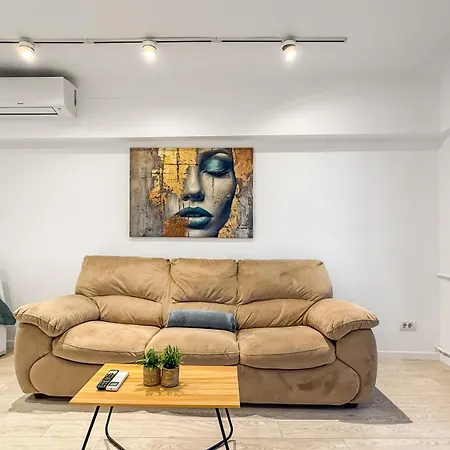 Апартаменти Obor Loft *